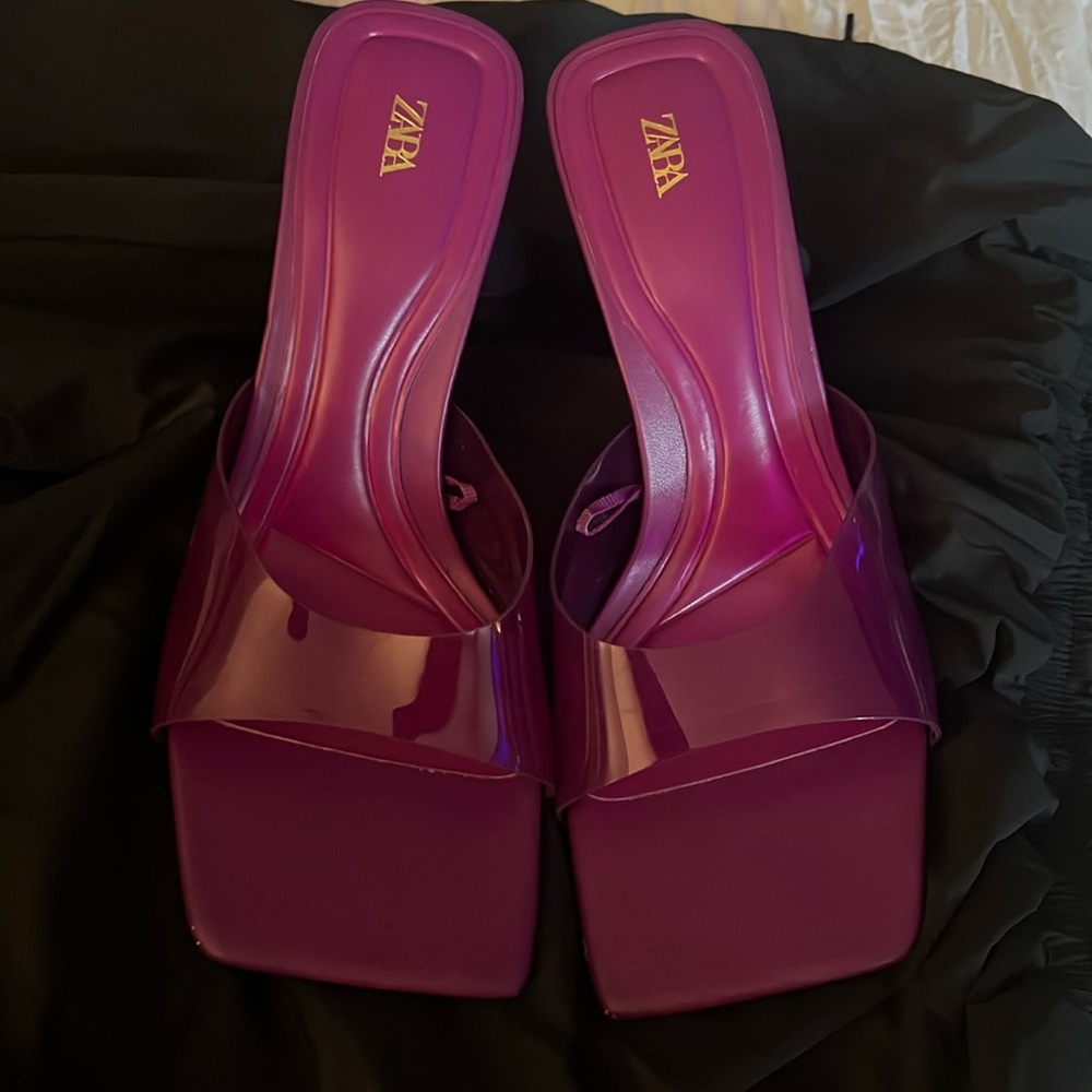 Used Zara sandals